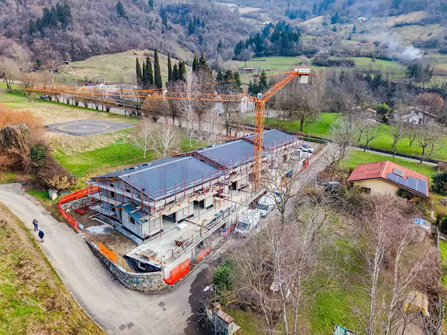 Immagine 1 di Casa semindipendente in vendita  in via Valurbes a Cimbergo