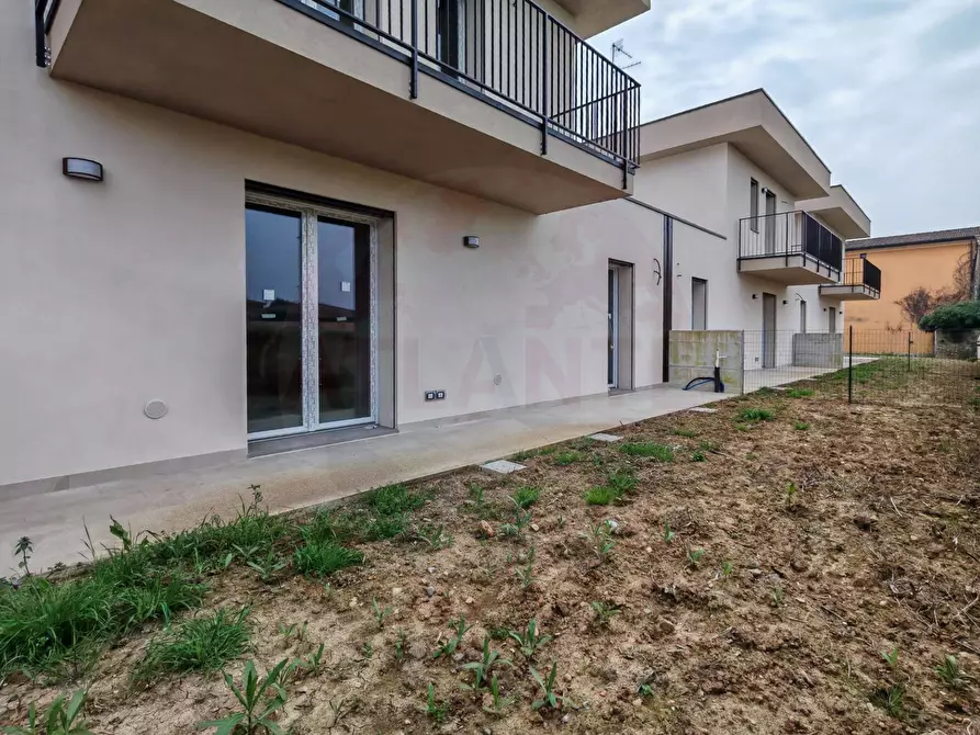 Immagine 28 di Villetta a schiera in vendita  in via Vittorio Emanuele II a Capriolo