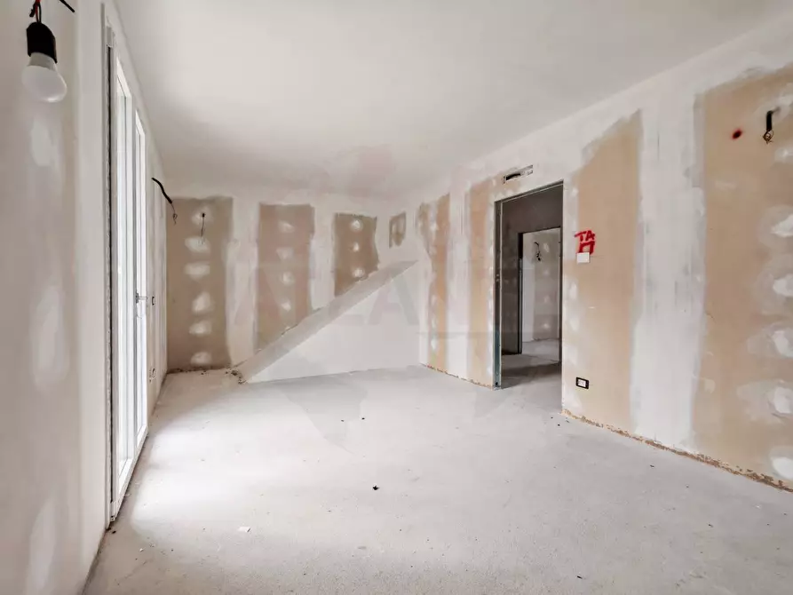 Immagine 43 di Villetta a schiera in vendita  in via Vittorio Emanuele II a Capriolo