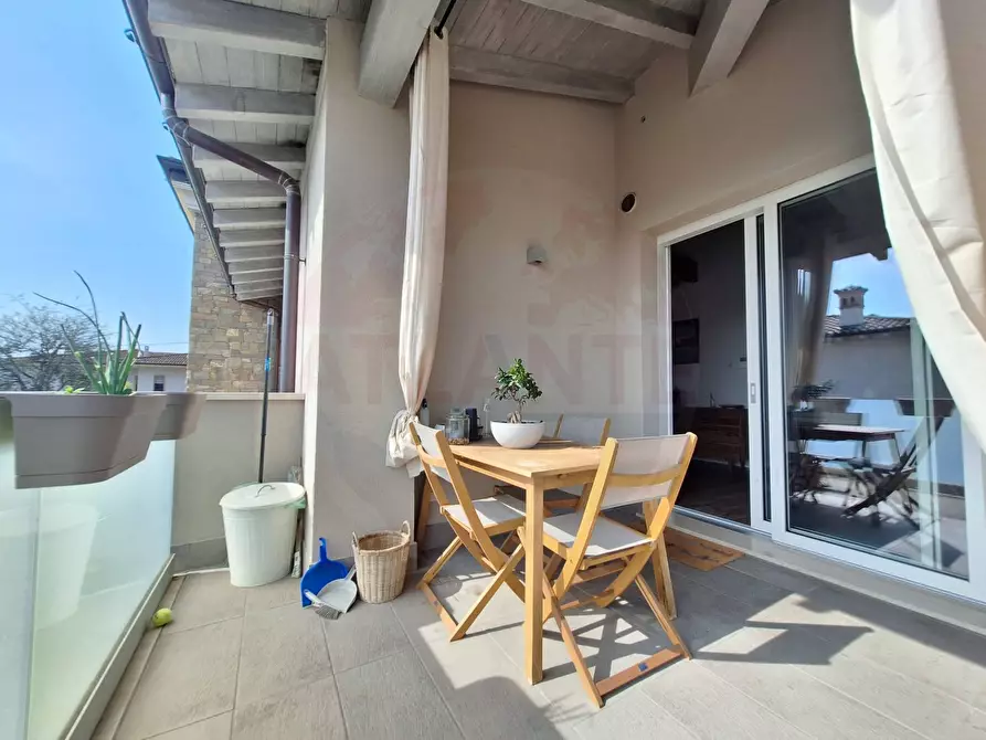 Immagine 1 di Appartamento in vendita  in Via Ulivi a Rovato