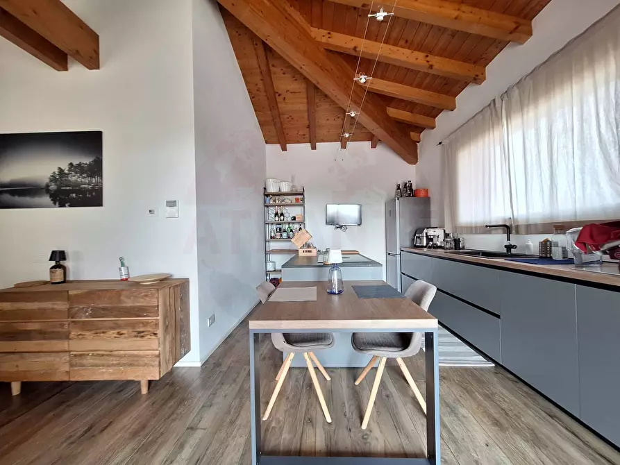 Immagine 14 di Appartamento in vendita  in Via Ulivi a Rovato