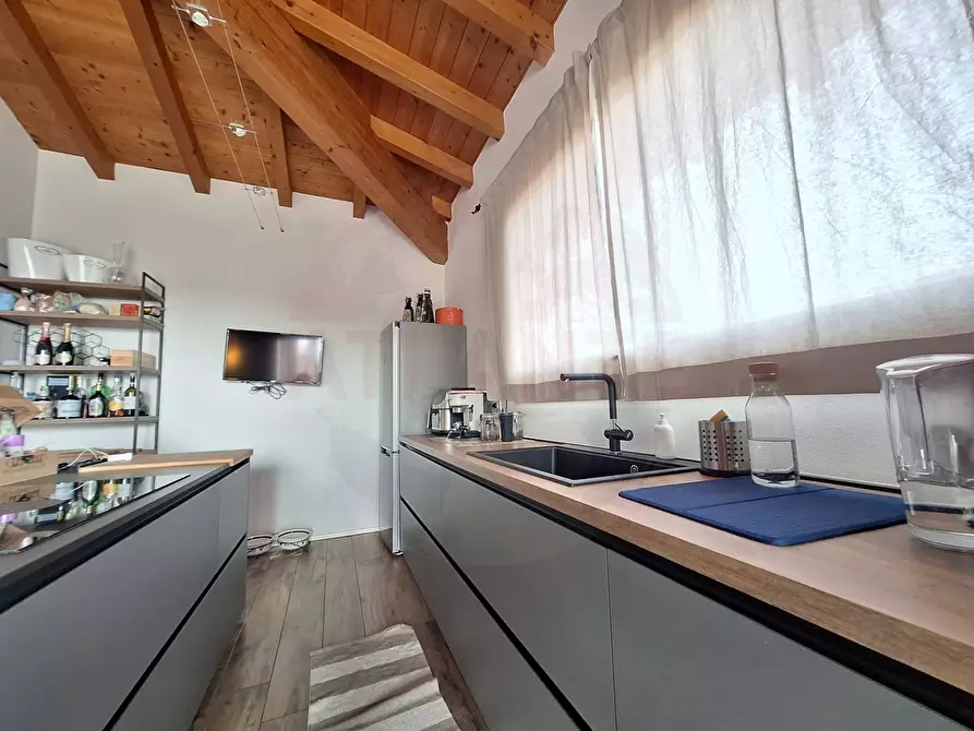 Immagine 15 di Appartamento in vendita  in Via Ulivi a Rovato