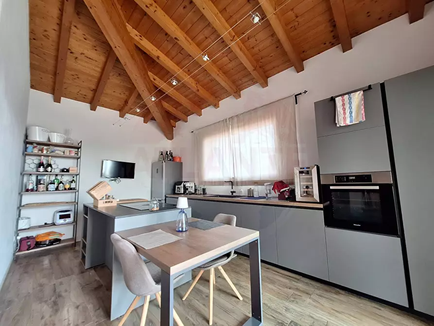 Immagine 21 di Appartamento in vendita  in Via Ulivi a Rovato