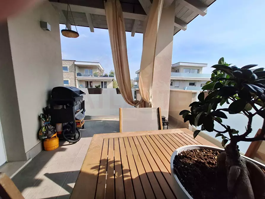 Immagine 2 di Appartamento in vendita  in Via Ulivi a Rovato