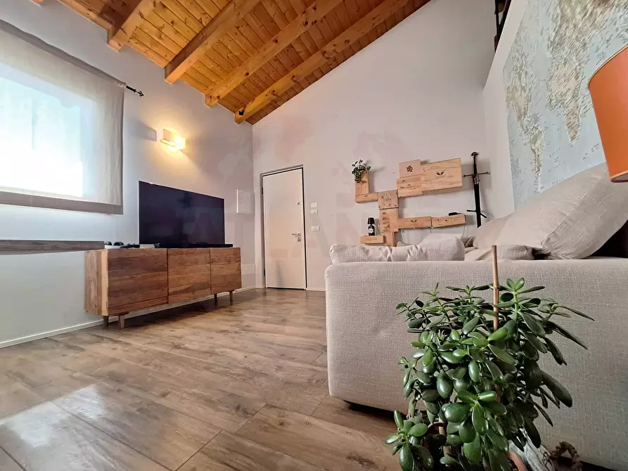 Immagine 23 di Appartamento in vendita  in Via Ulivi a Rovato