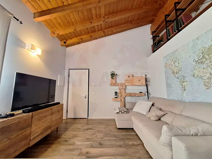 Immagine 13 di Appartamento in vendita  in Via Ulivi a Rovato