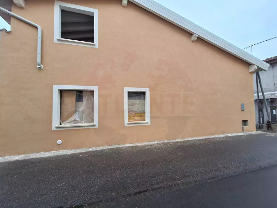 Immagine 36 di Appartamento in vendita  in Via Dugalone 27 27 a Travagliato