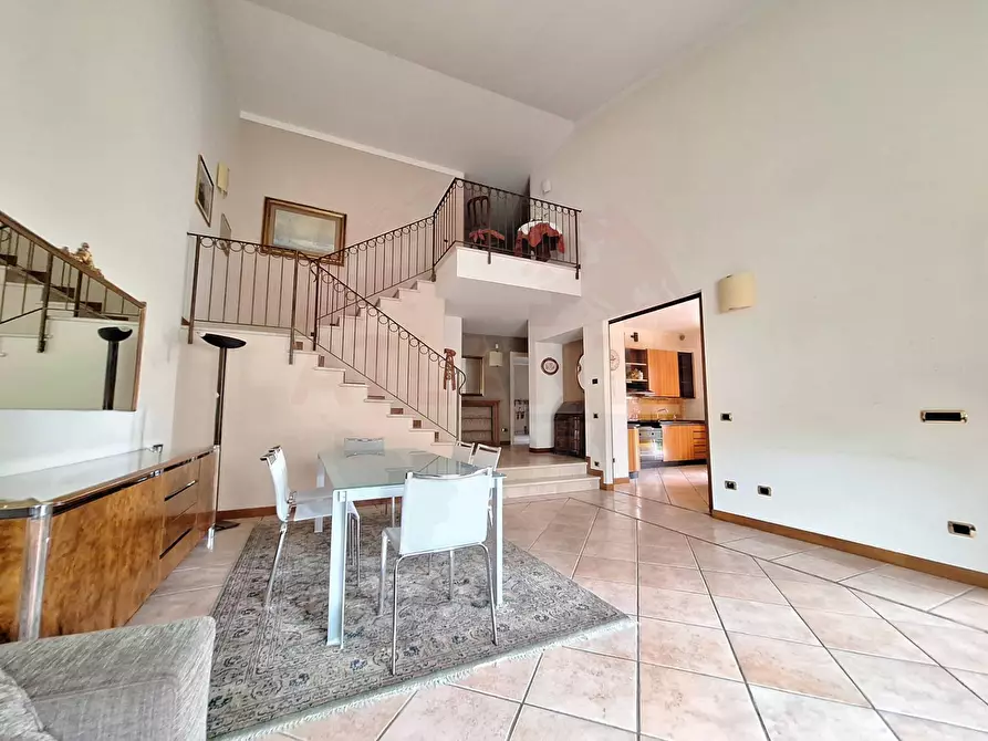 Immagine 3 di Casa semindipendente in vendita  in Luigi Reverberi 26 a Rovato