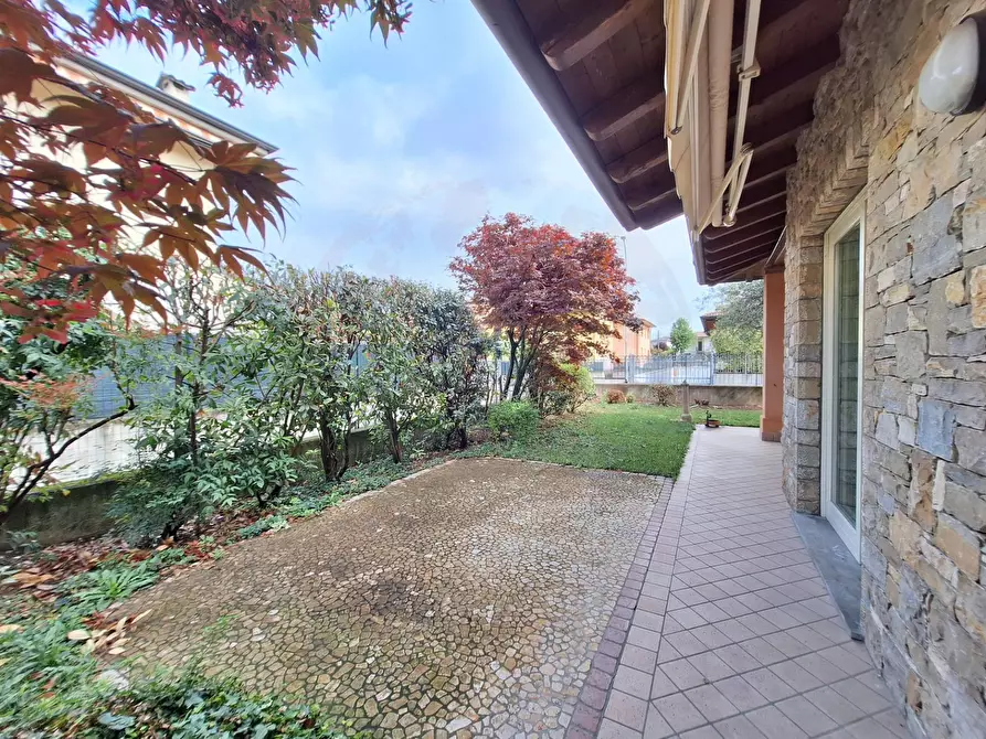 Immagine 38 di Casa semindipendente in vendita  in Luigi Reverberi 26 a Rovato