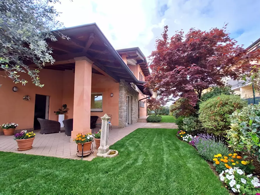Immagine 5 di Casa semindipendente in vendita  in Luigi Reverberi 26 a Rovato