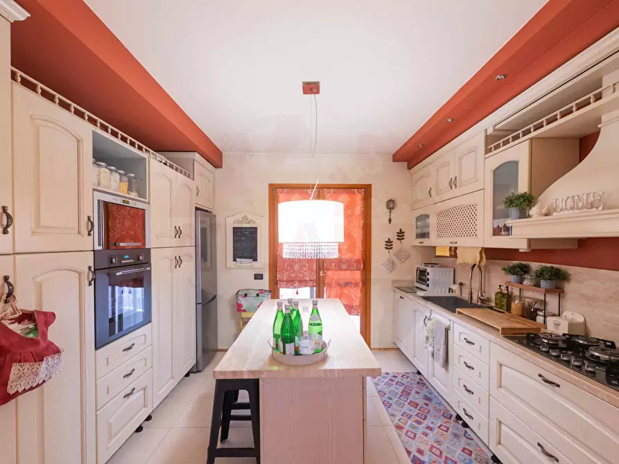 Immagine 8 di Casa indipendente in vendita  in Via Alghisi 1 a Rovato