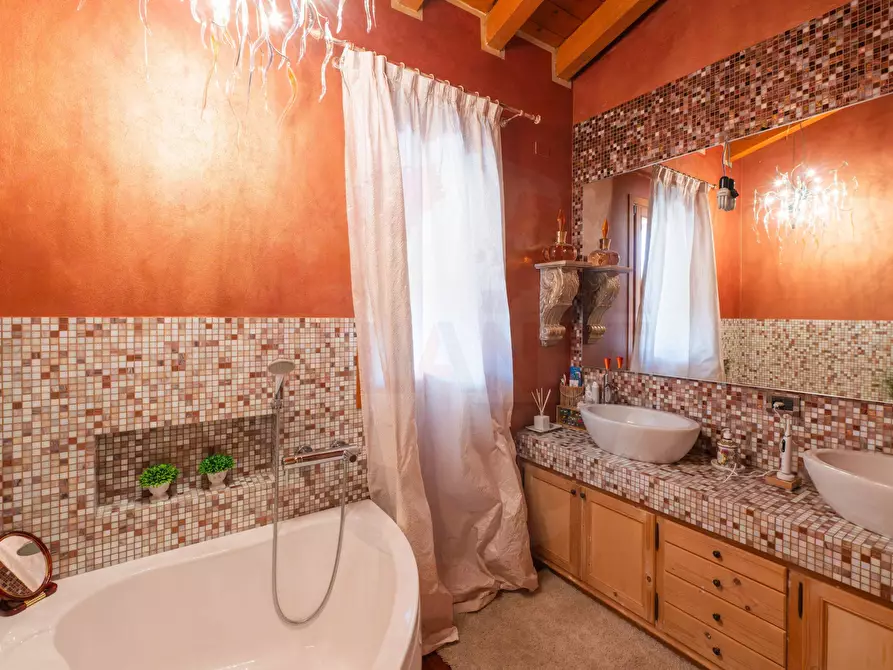 Immagine 22 di Casa indipendente in vendita  in Via Alghisi 1 a Rovato
