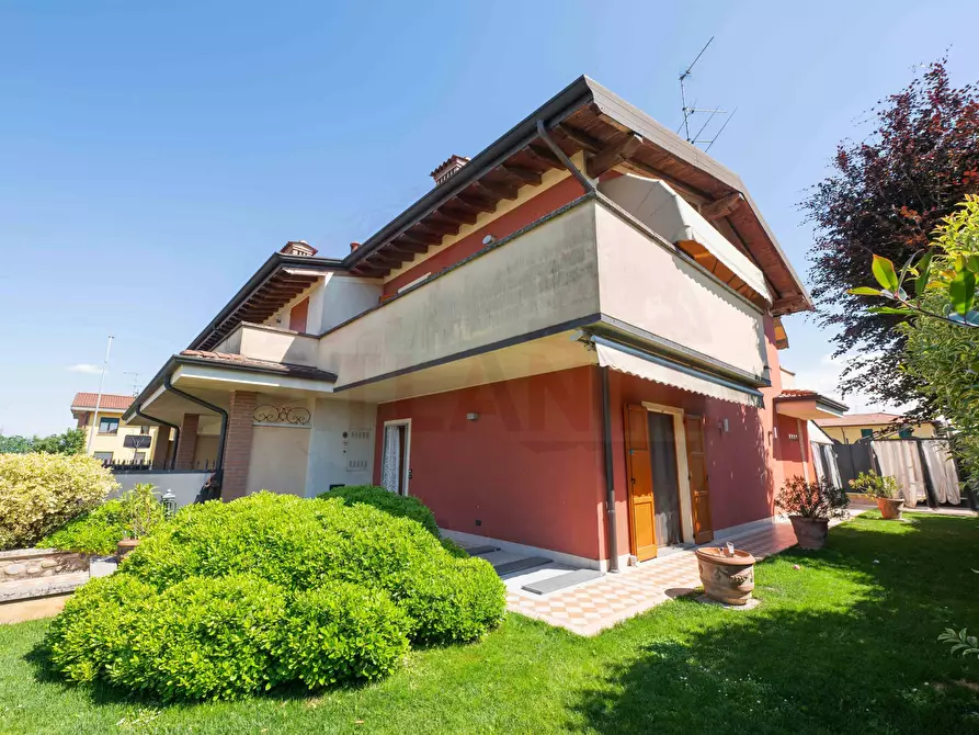 Immagine 2 di Casa indipendente in vendita  in Via Alghisi 1 a Rovato