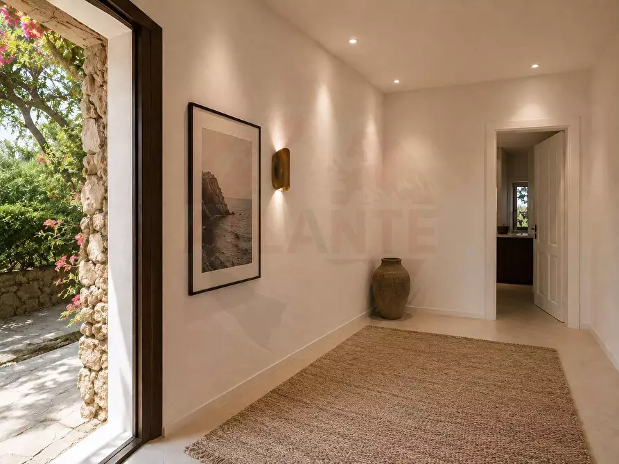 Immagine 45 di Villa in vendita  in Via Arnica snc a Olbia