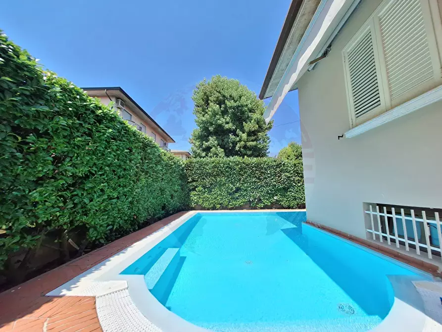 Immagine 4 di Villa in vendita  in Via Antonio Gramsci 12 a Chiari