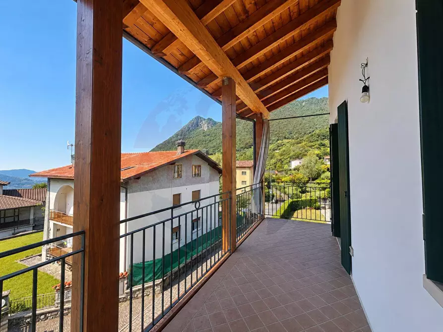 Immagine 6 di Appartamento in vendita  in via Loden snc a Zone