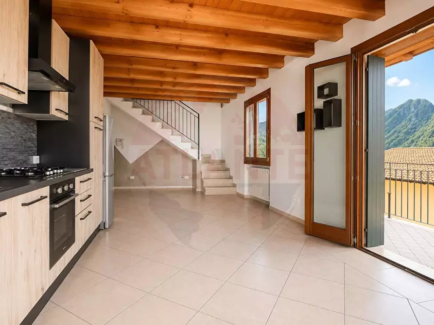 Immagine 4 di Appartamento in vendita  in via Loden snc a Zone