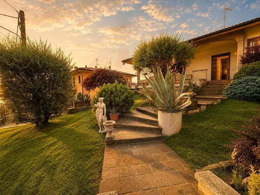 Immagine 23 di Villa in vendita  in Baracca a Rovato