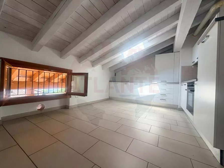 Immagine 2 di Appartamento in vendita  in via Loden snc a Zone