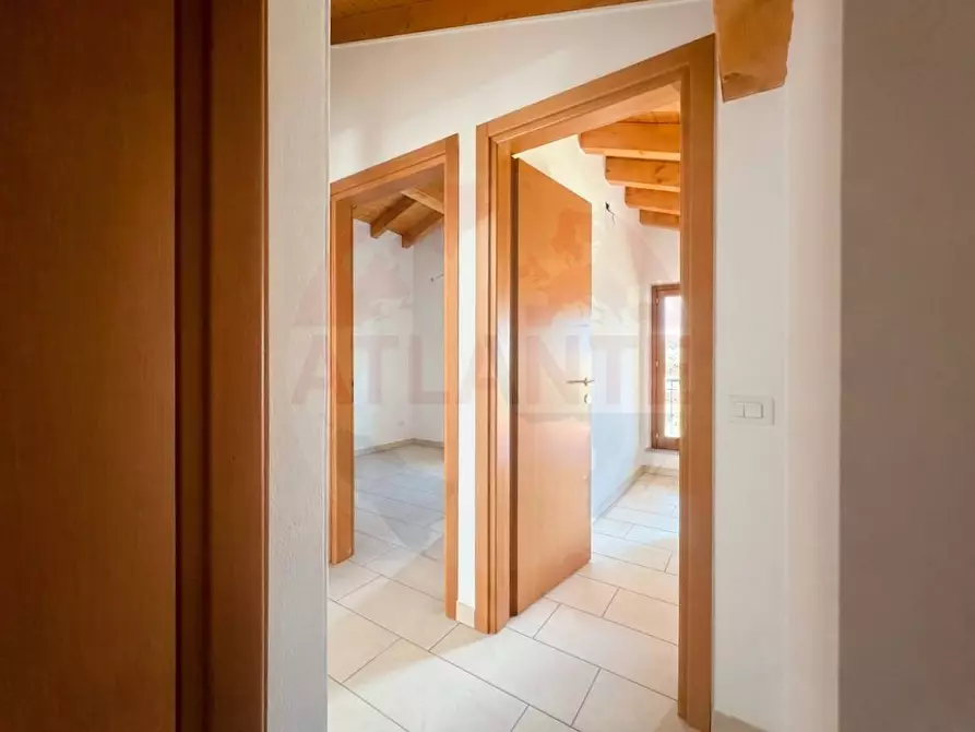 Immagine 10 di Appartamento in vendita  in via Loden snc a Zone