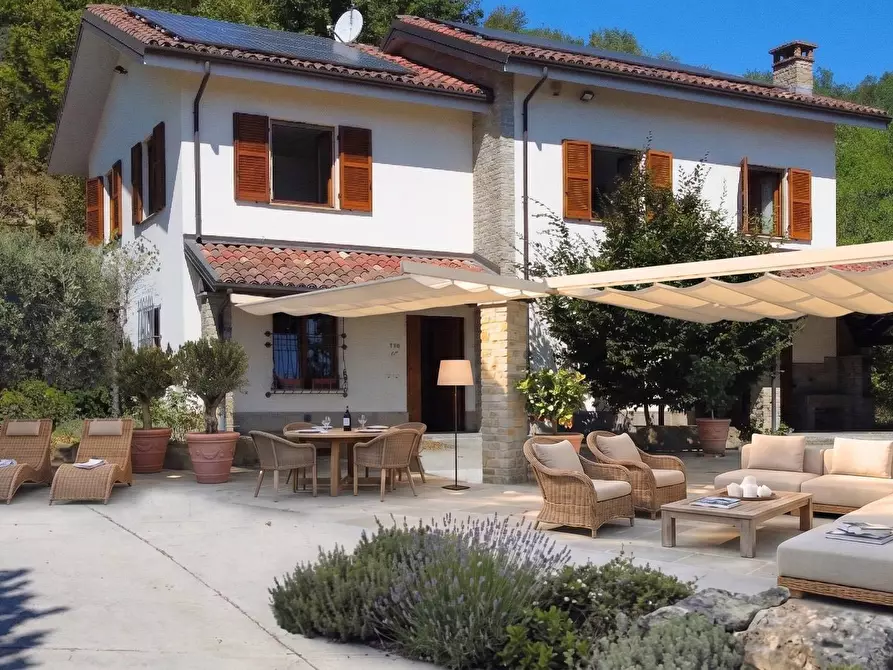 Immagine 5 di Villa in vendita  in Via San Defendente 523 a Acqui Terme