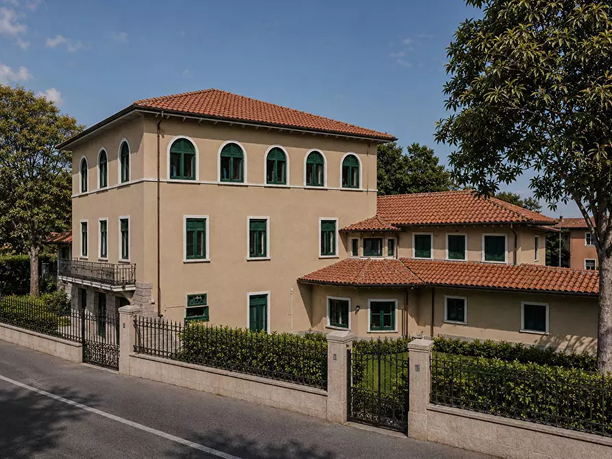 Immagine 13 di Villetta a schiera in vendita  in Viale Sant'eufemia 56 a Brescia