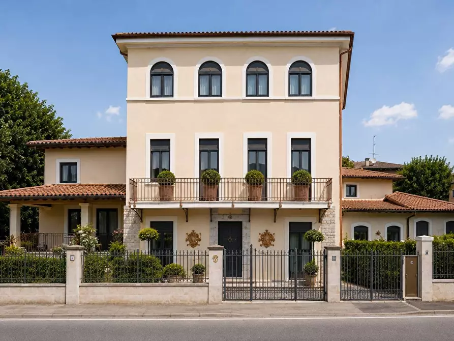 Immagine 51 di Attico in vendita  in Viale Sant'eufemia 51 a Brescia