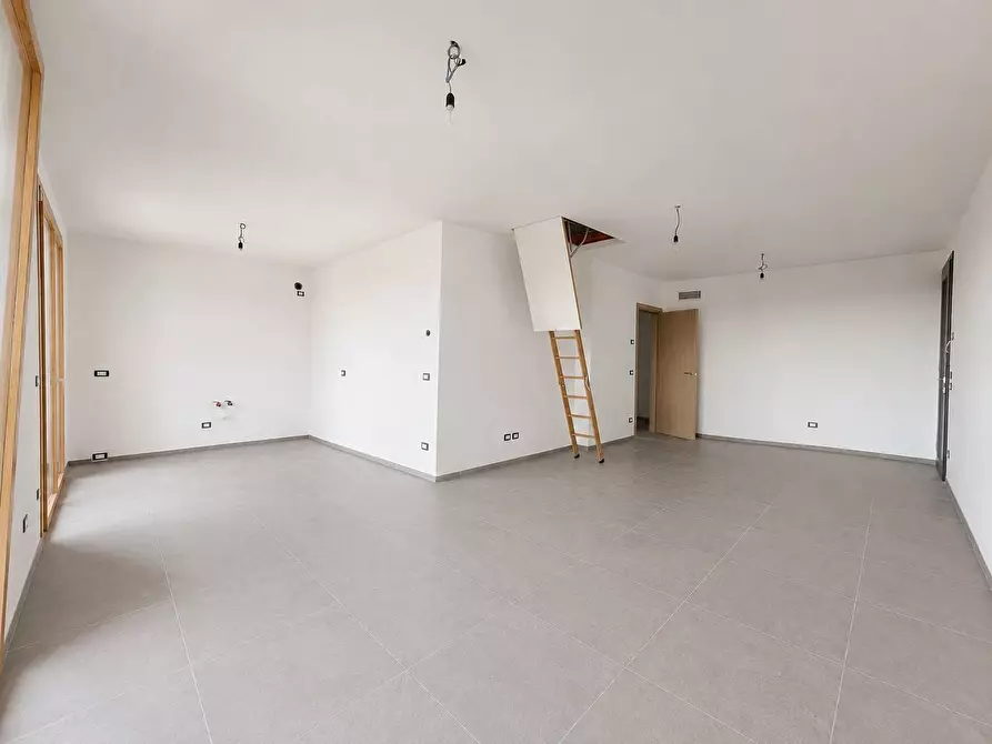 Immagine 6 di Appartamento in vendita  in San Donato a Rovato