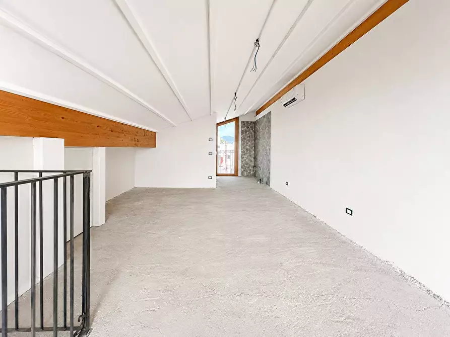 Immagine 33 di Appartamento in vendita  in San Donato a Rovato