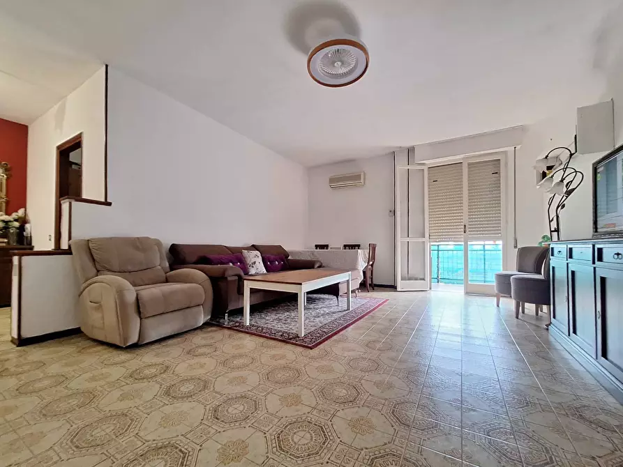 Immagine 1 di Appartamento in vendita  in Via Antonio Gramsci 13 a Adro