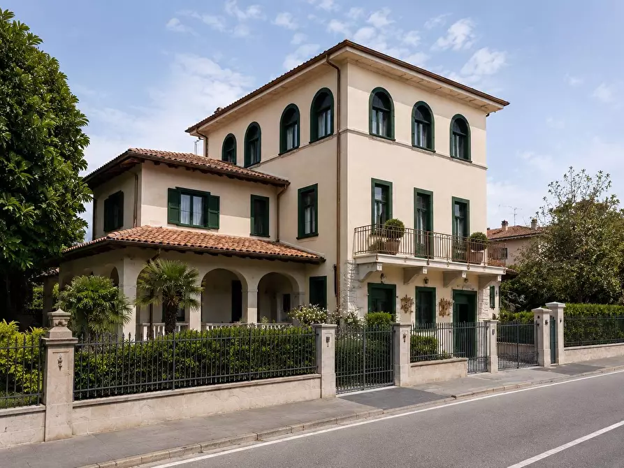 Immagine 30 di Appartamento in vendita  in Viale Sant'eufemia 51 a Brescia