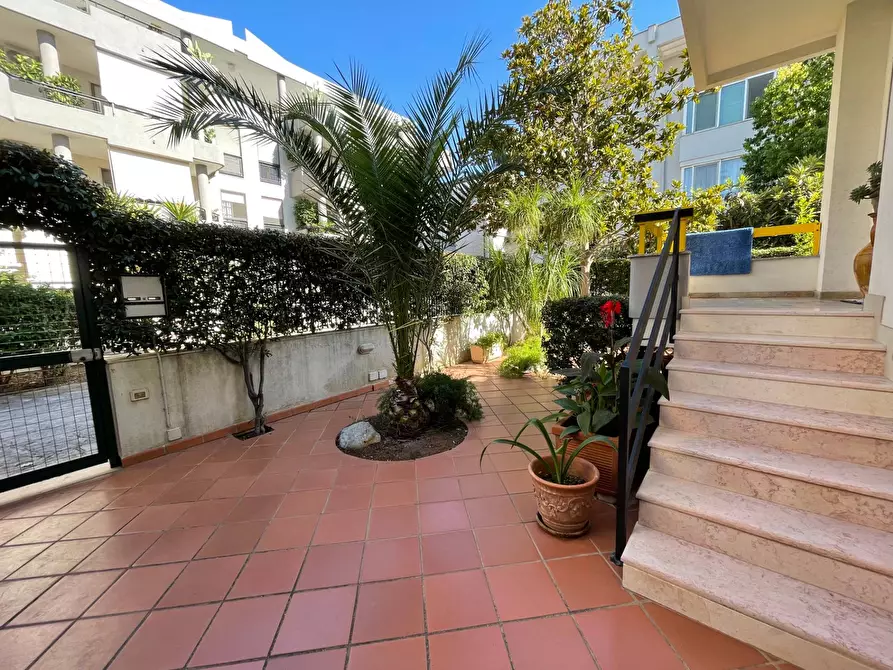 Immagine 1 di Villa in vendita  in via Tito Minniti 26 a Brindisi