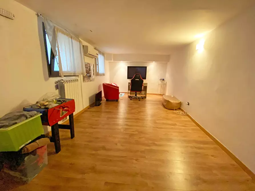 Immagine 13 di Appartamento in vendita  in Via Cristoforo Colombo 25 a Brindisi