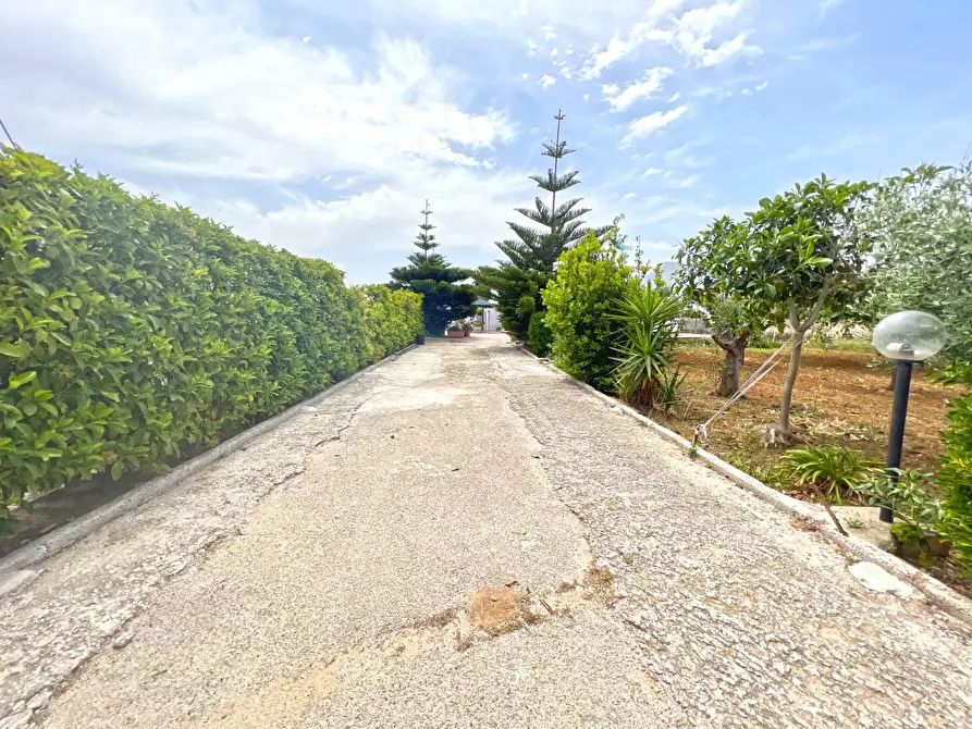 Immagine 5 di Villa in vendita  in Via Ulisse 14 a Brindisi