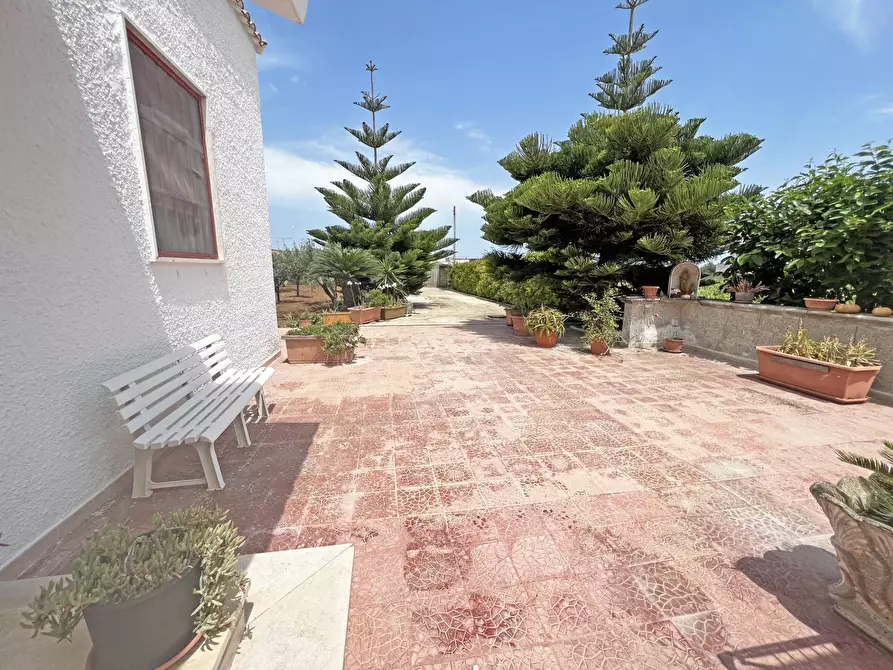 Immagine 9 di Villa in vendita  in Via Ulisse 14 a Brindisi