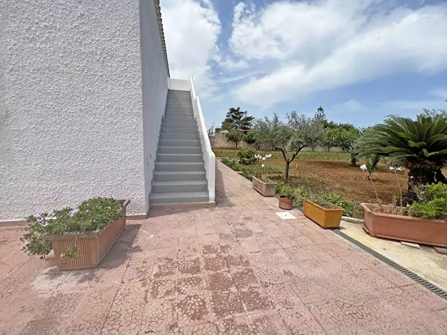 Immagine 31 di Villa in vendita  in Via Ulisse 14 a Brindisi