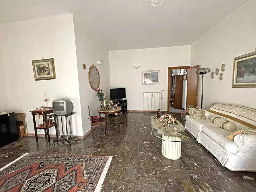 Immagine 15 di Appartamento in vendita  in Via De Carpentieri 33 a Brindisi