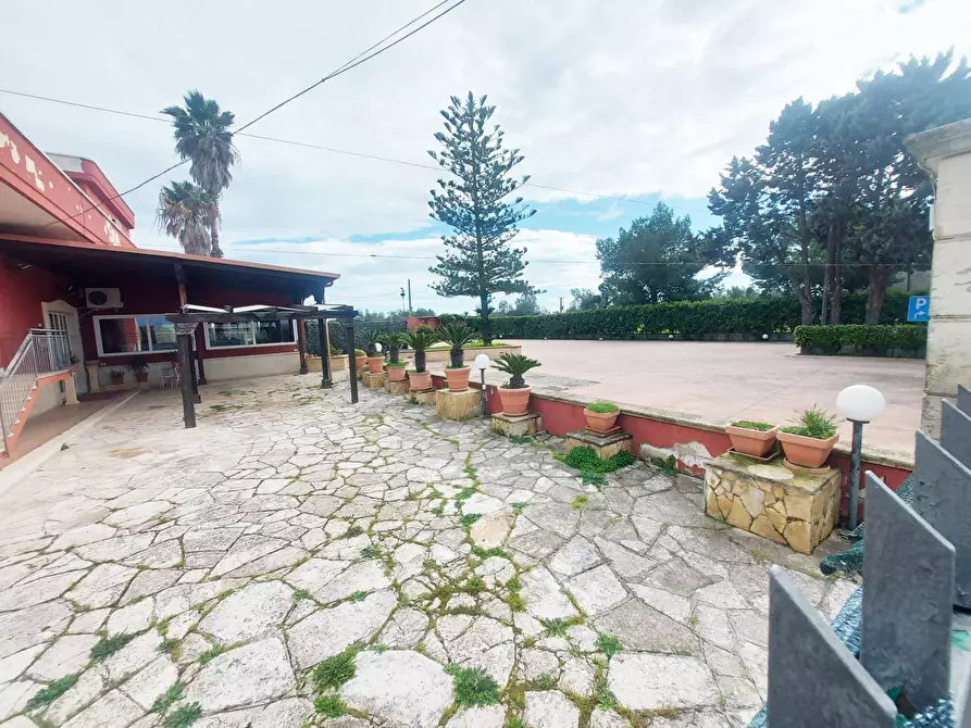 Immagine 7 di Locale commerciale in vendita  in Strada Statale 16 s/n a San Pietro Vernotico