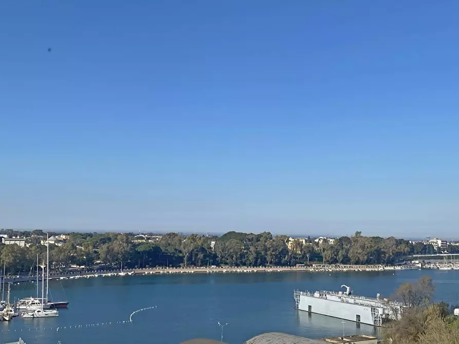 Immagine 1 di Appartamento in vendita  in via del lavoro 11 a Brindisi