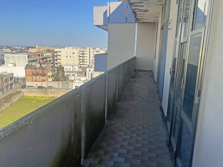 Immagine 13 di Appartamento in vendita  in via del lavoro 11 a Brindisi