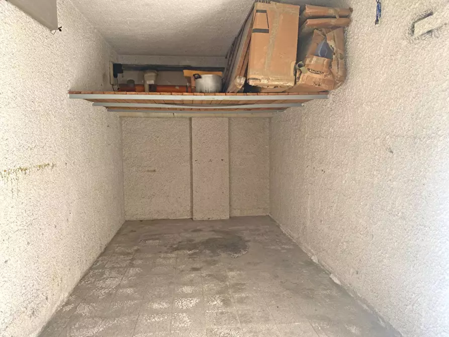 Immagine 15 di Appartamento in vendita  in via del lavoro 11 a Brindisi