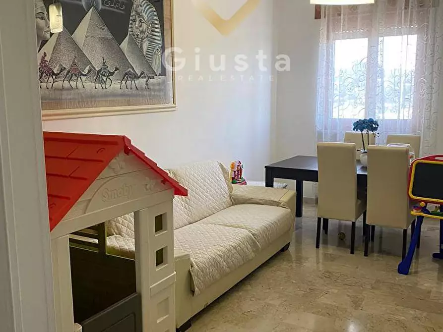 Immagine 6 di Appartamento in vendita  in Via Daunia 8 a Ceglie Messapico