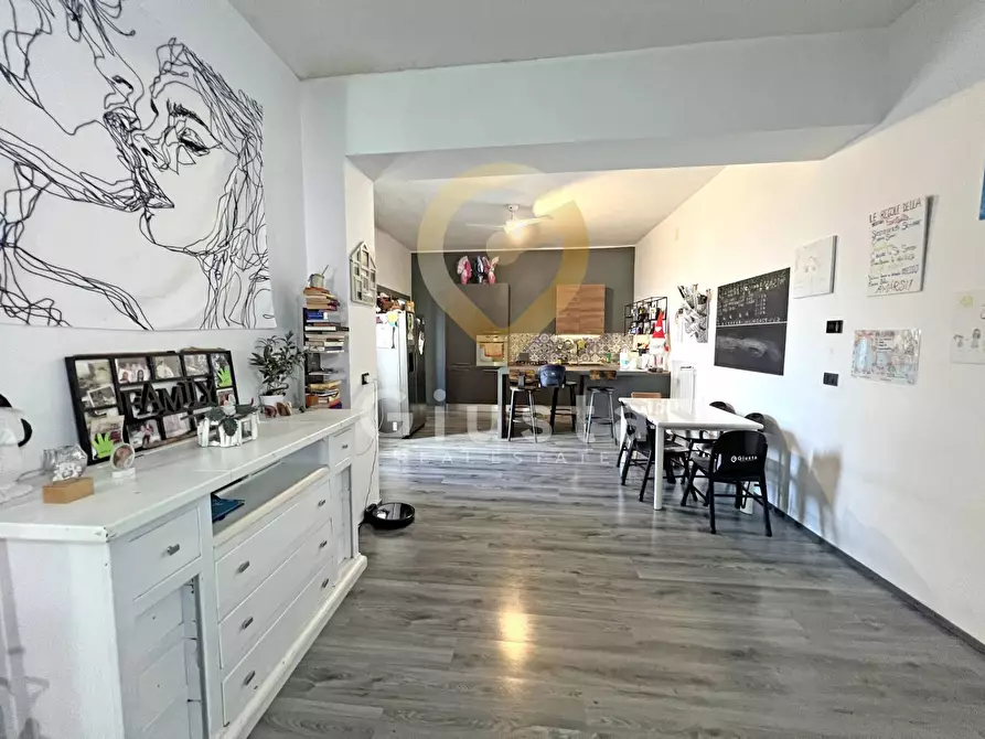 Immagine 1 di Casa semindipendente in vendita  in Via Sabaudia 97 a Brindisi