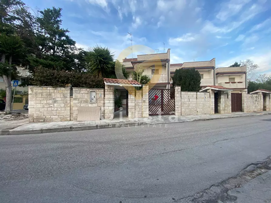 Immagine 1 di Casa indipendente in vendita  in Via Adige 18 a Brindisi