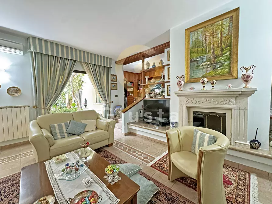 Immagine 20 di Villa in vendita  in Via Borracino 26 a Pulsano