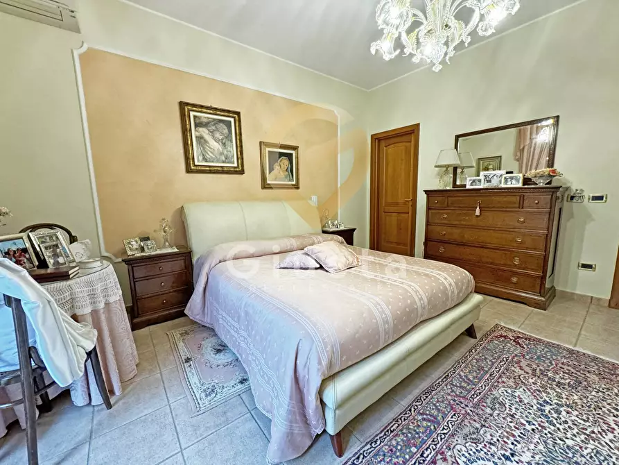 Immagine 36 di Villa in vendita  in Via Borracino 26 a Pulsano