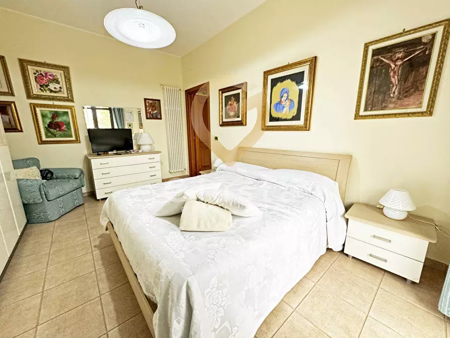 Immagine 40 di Villa in vendita  in Via Borracino 26 a Pulsano