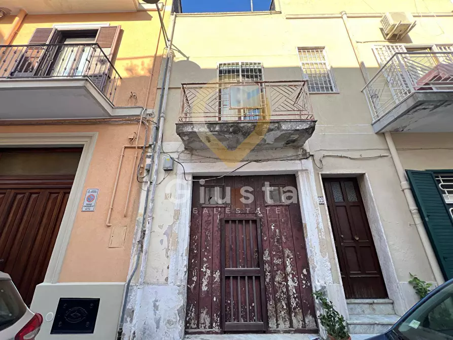 Immagine 1 di Casa indipendente in vendita  in Via Rodi 31 a Brindisi