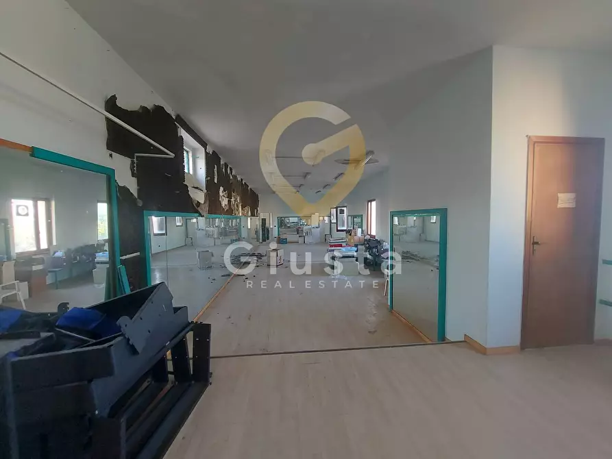 Immagine 2 di Appartamento in vendita  in Via Francesco Baracca 10 a Brindisi