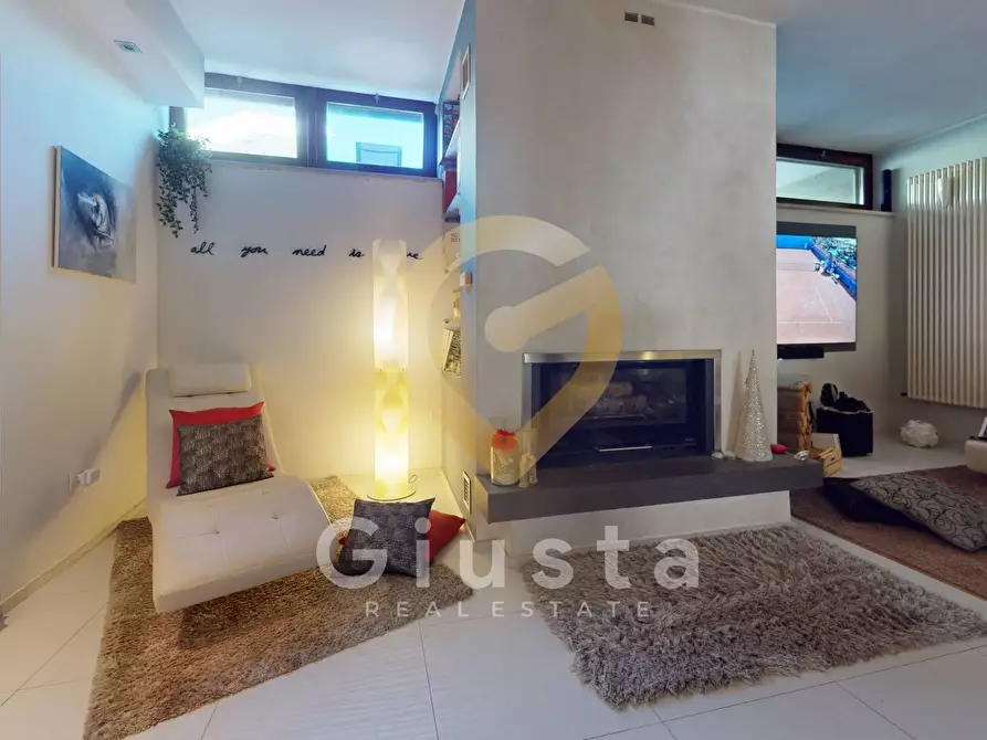 Immagine 14 di Villa in vendita  in Via Madrid 20 a Brindisi